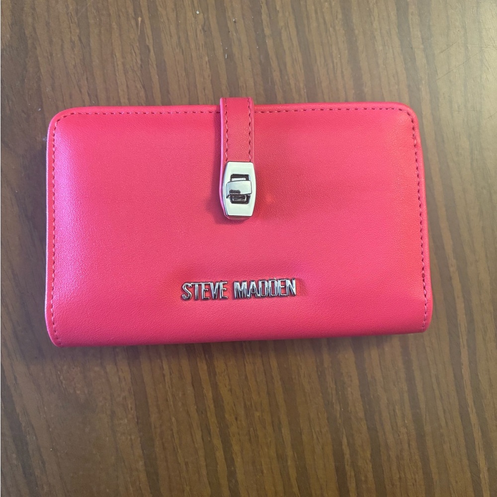NWOT - Steve Madden Pink Leather Wallet